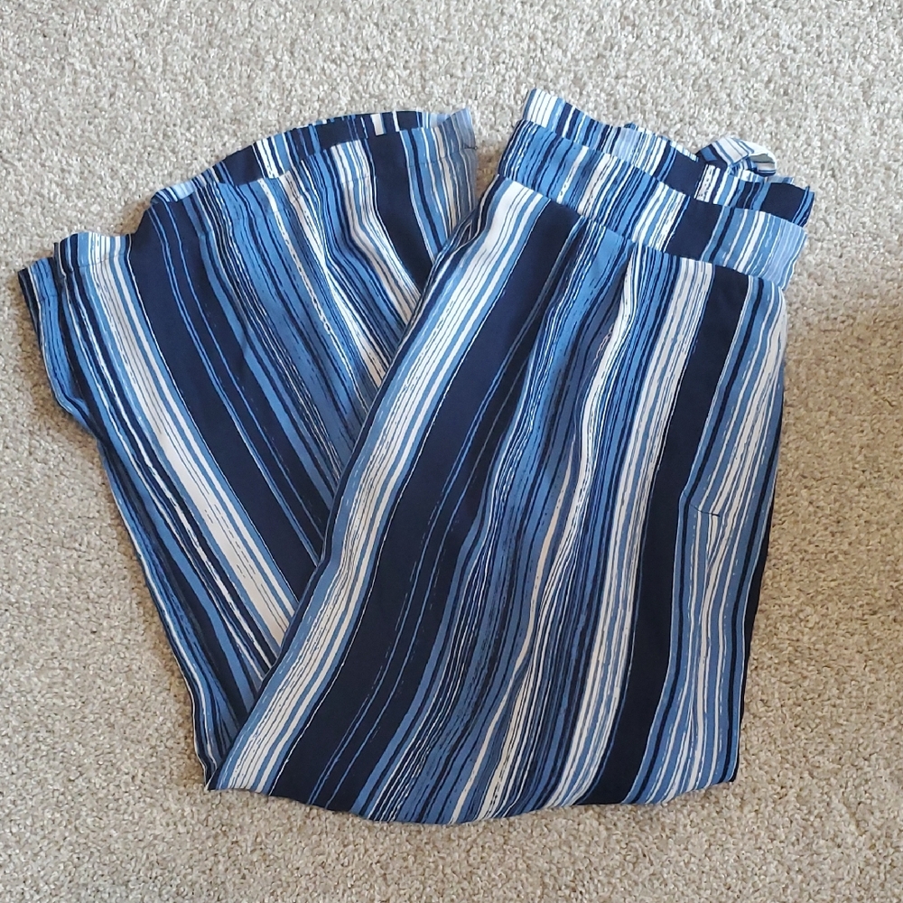 (3 For $20) Stretchy Blue and White Striped Capri Flowy Pants